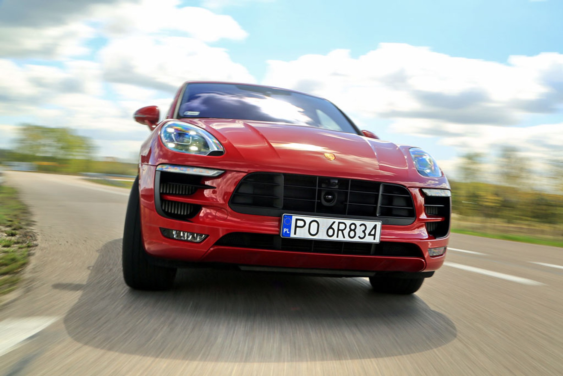 Porsche Macan GTS - czerwony alarm