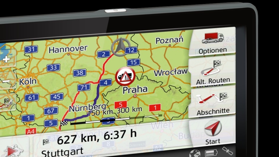 7 cali czyli 17,8 cm. Całkiem spora powierzchnia jak na ekran nawigacji samochodowej.