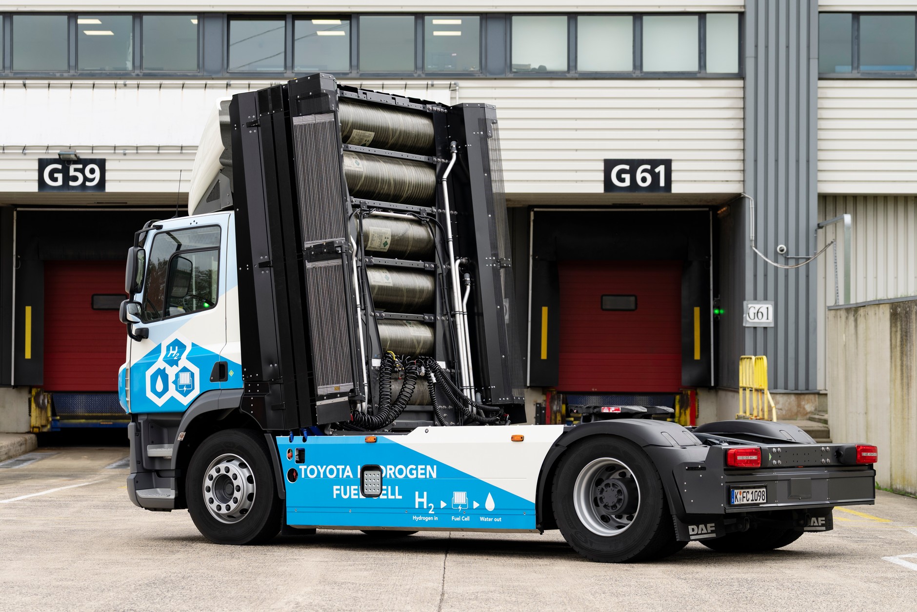 Wodorowa ciężarówka Toyoty i VDL jest w stanie przejechać na jednym tankowaniu ok. 400 km