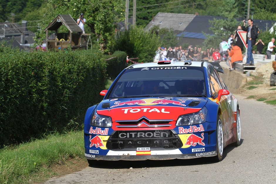 Rajd Niemiec 2010: Loeb liderem, Kościuszko na łące (1. etap, fot. Rallyworld©Willy Weyens)