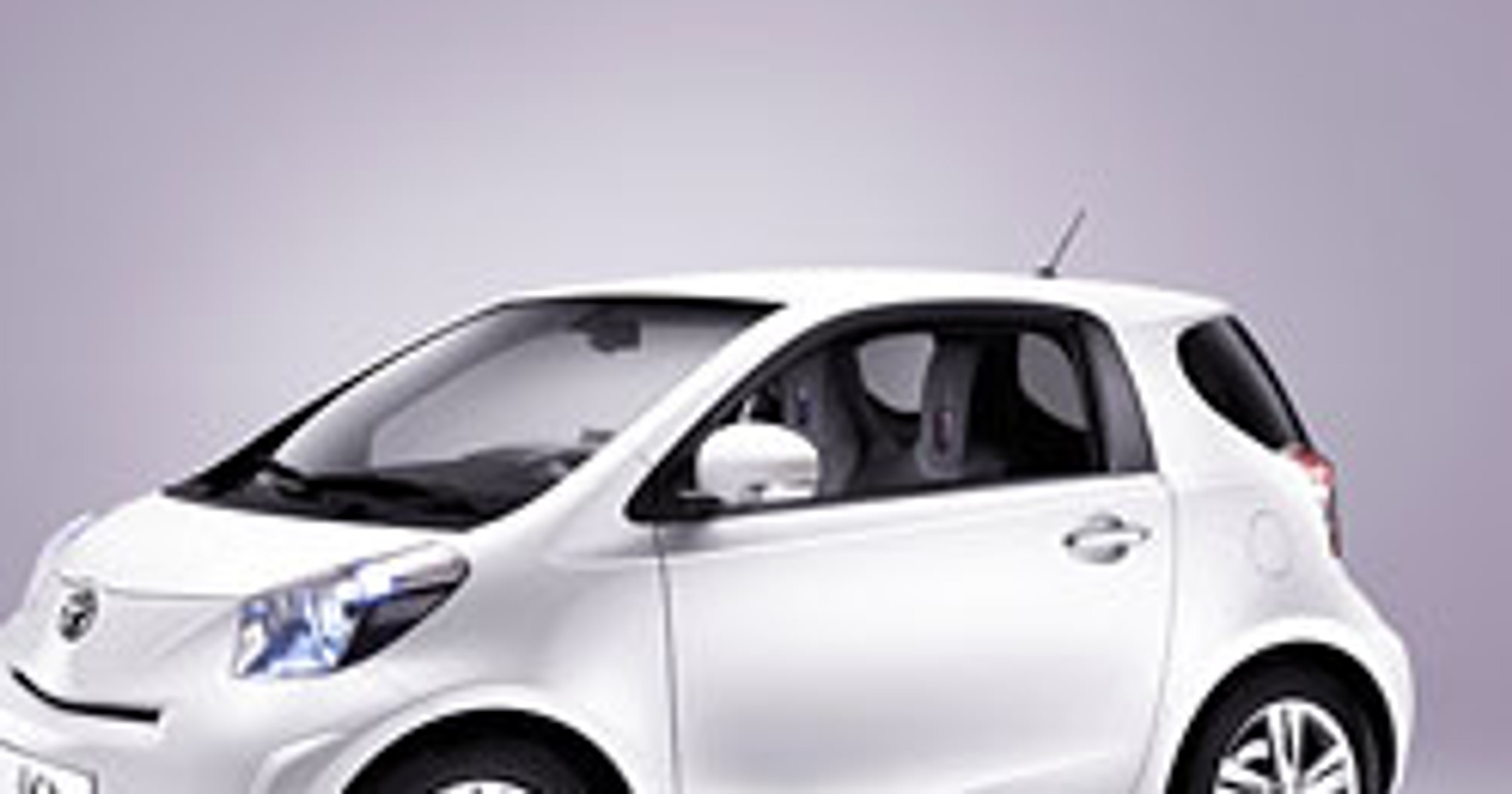Genewa 2008: Toyota iQ i Toyota Urban Cruiser – dwie światowe premiery