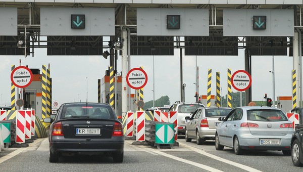 Bramki autostrady mogą się zakorkować w długi weekend.