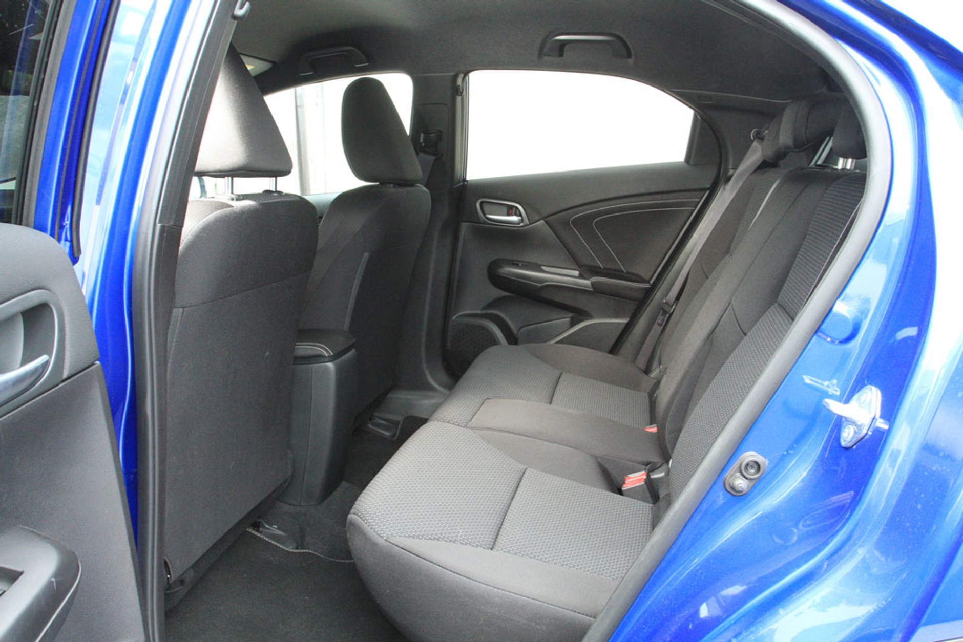 Honda Civic Sport 1.8 i-VTEC - kompakt w bojowej stylistyce