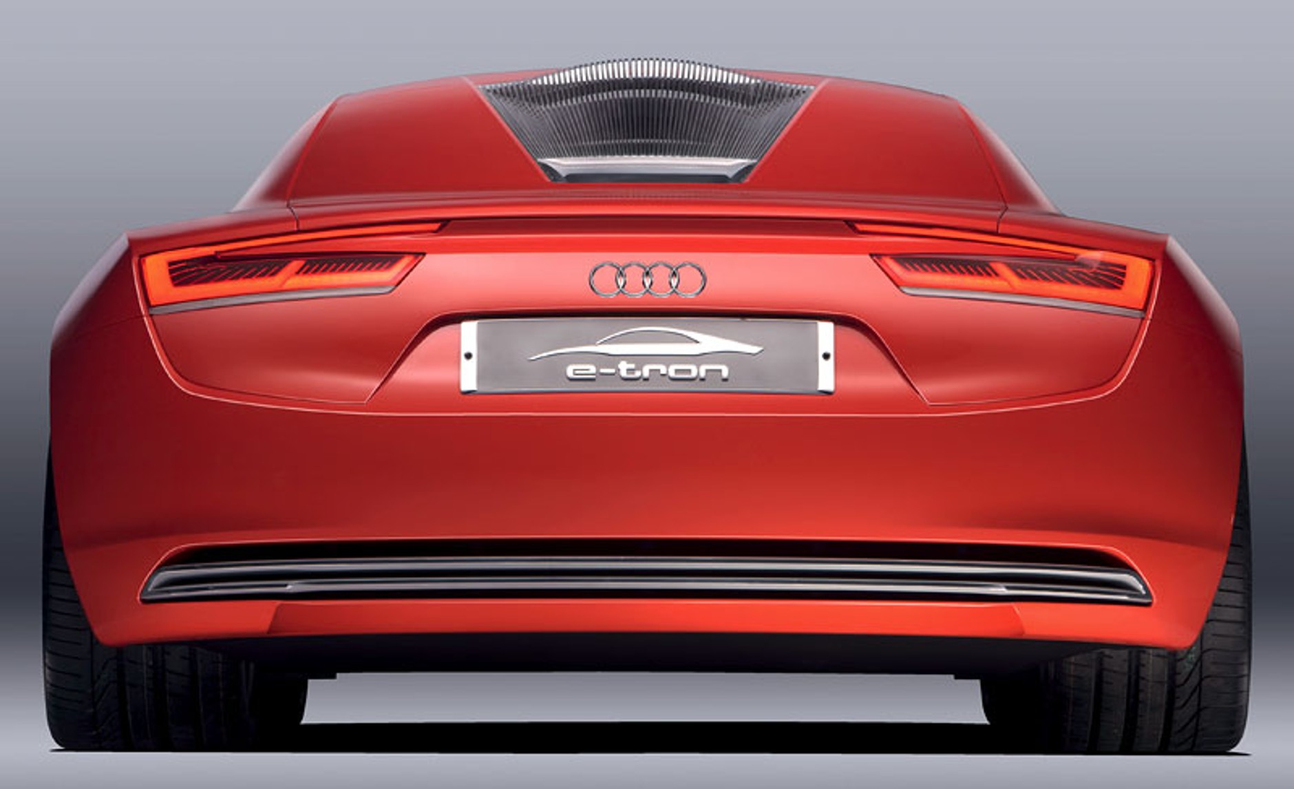 Audi e-tron: w sprzedaży od 2012