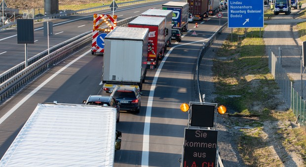 Na niemieckich drogach będą niewidzialne systemy sprawdzające masę pojazdów. Mandat to prawie 2 tys. zł