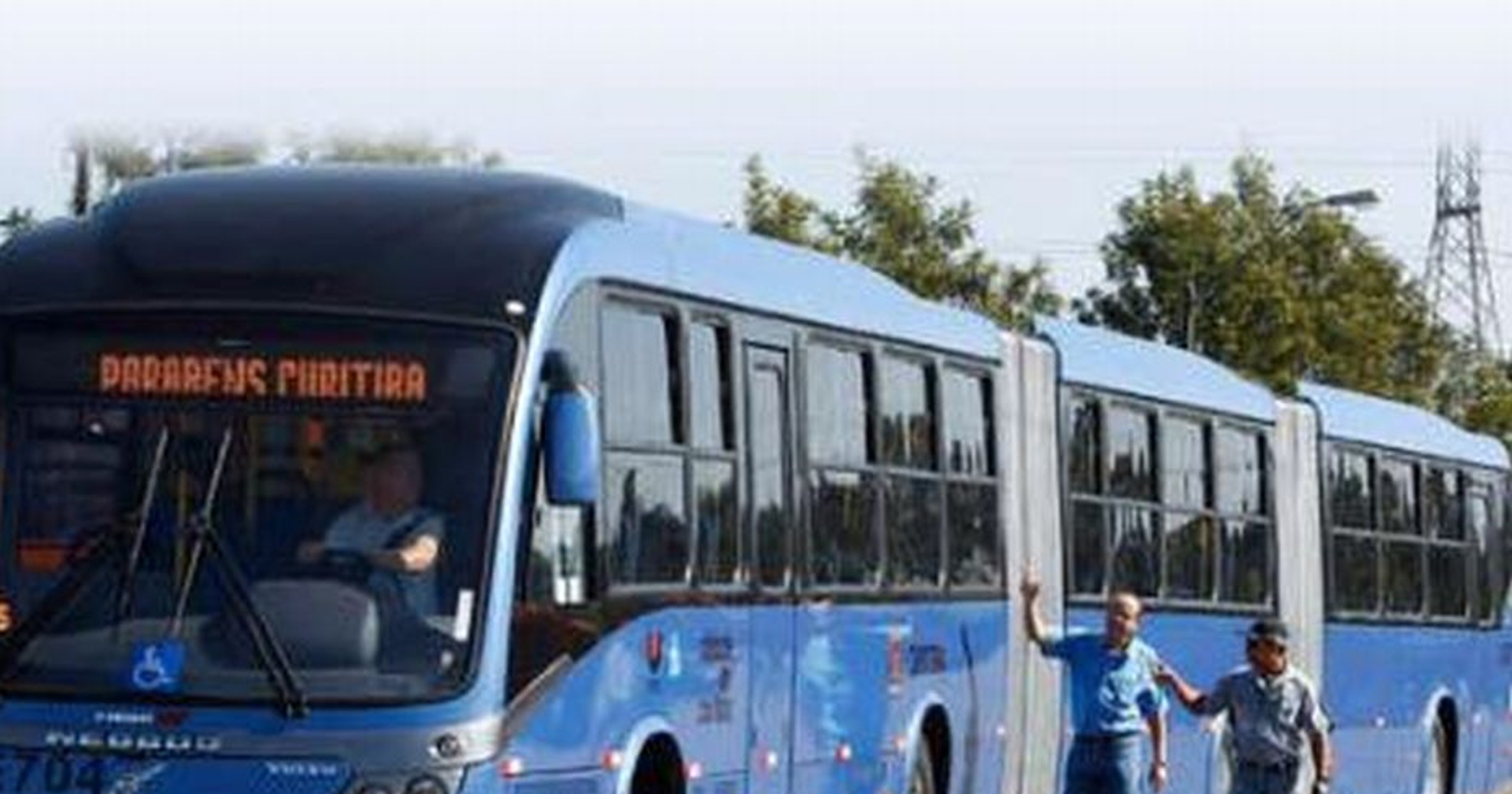 Brazylijczycy mają najdłuższy autobus na świecie 