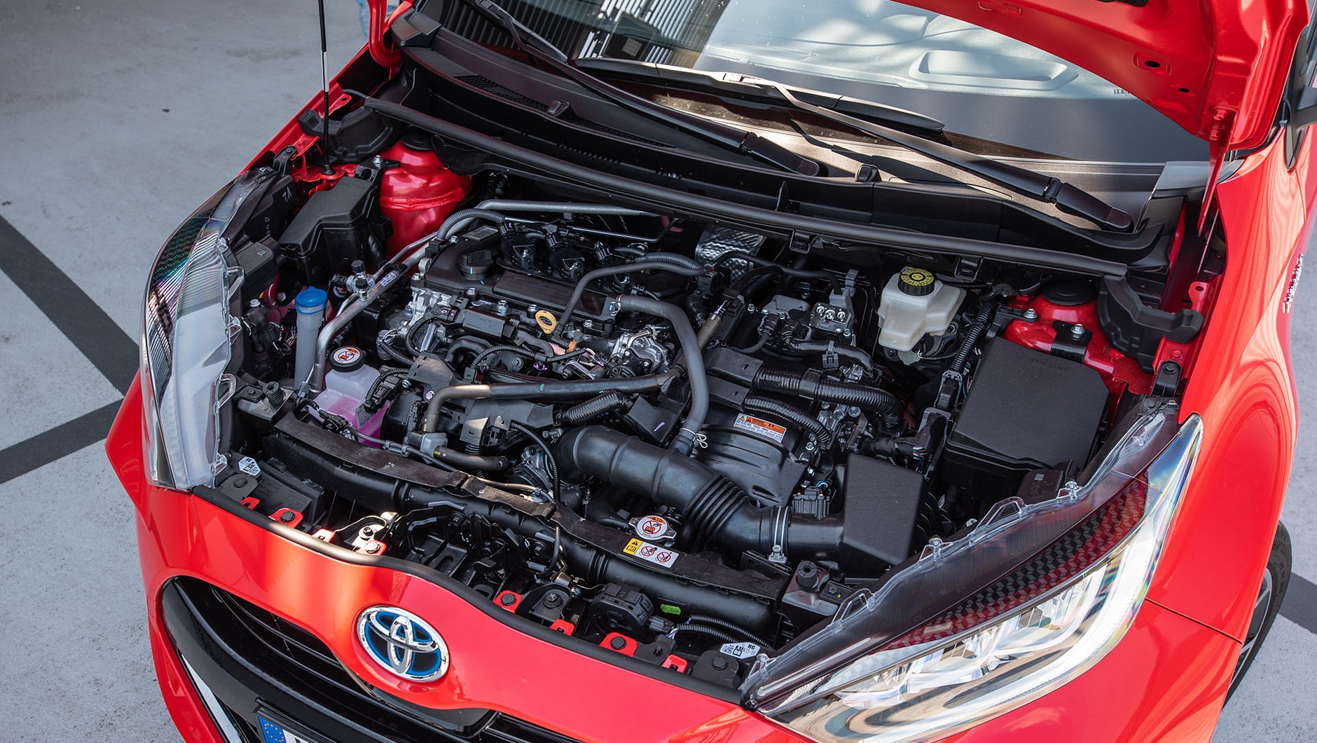 Nowa Toyota Yaris - ta hybryda ma naprawdę sens