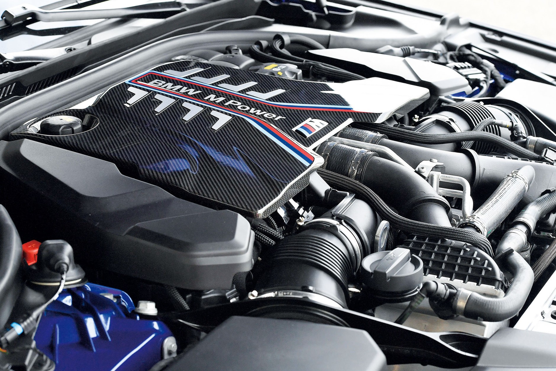 BMW M5 kontra Mercedes-AMG E 63 S+ - pojedynek gigantów