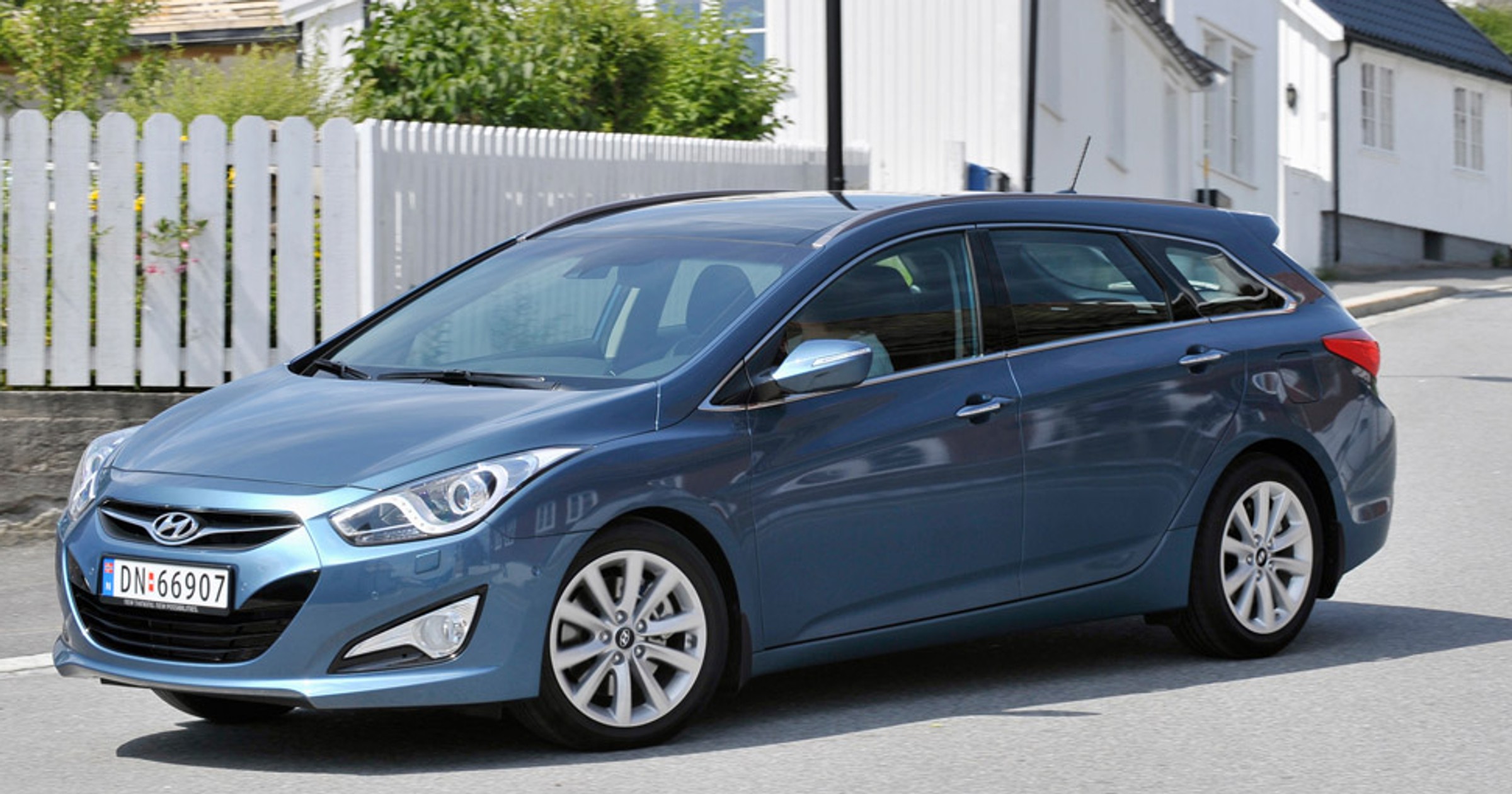 Hyundai i40: szybki skok do klasy premium