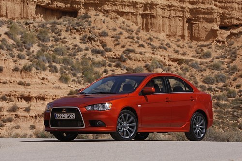 Mitsubishi Lancer Ralliart - Konkurent Imprezy WRX już w salonach