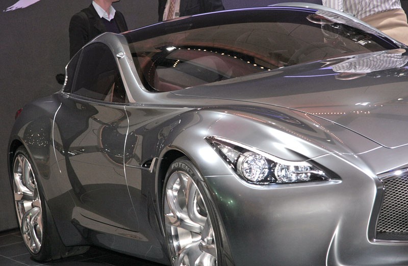 Genewa 2009: Infiniti Essence Concept (fotogaleria)