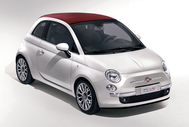Fiat 500C: nowe informacje i zdjęcia włoskiego kabrioletu (fotogaleria)