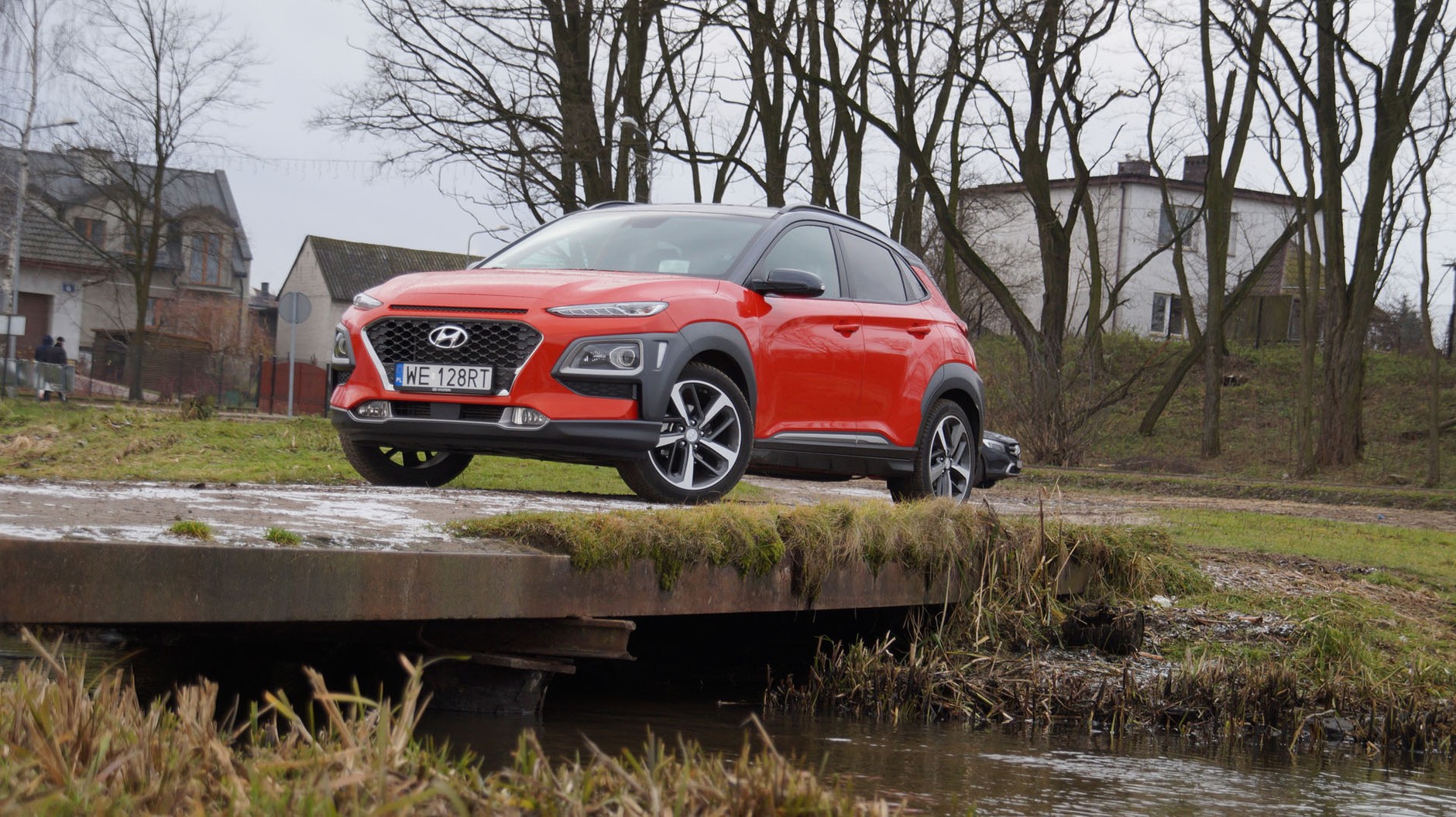 Według naszych Czytelników Hyundai Kona to idealne auto dla rodziny poszukującej ciekawego, modnego SUV-a albo crossovera, który sprawdzi się zarówno w codziennej eksploatacji w miejskim środowisku, jak i podczas wakacyjnych wyjazdów.