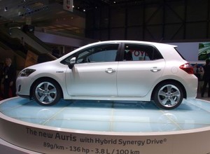 Hybrydowa Toyota powstanie w Europie