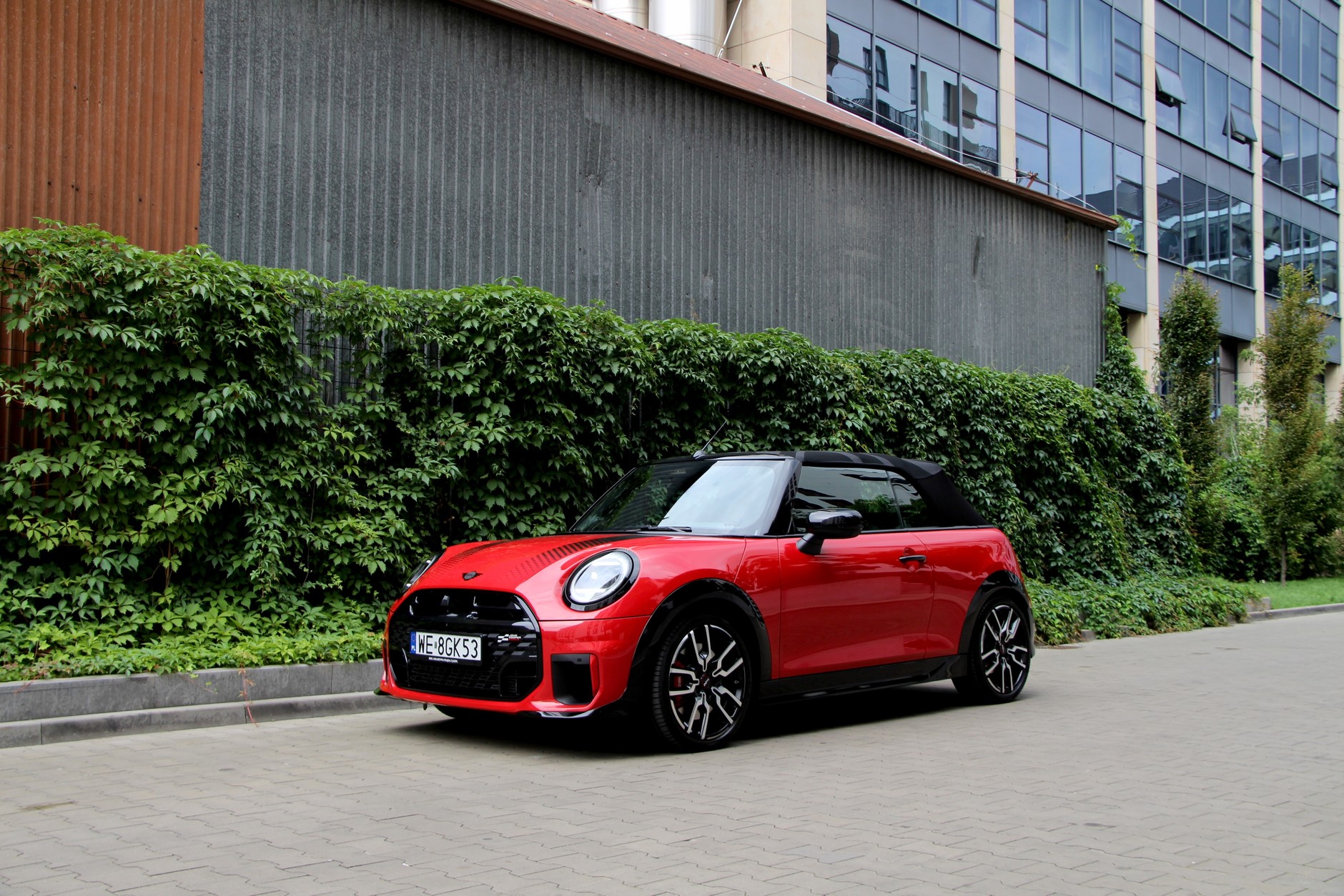MINI John Cooper Works Cabrio