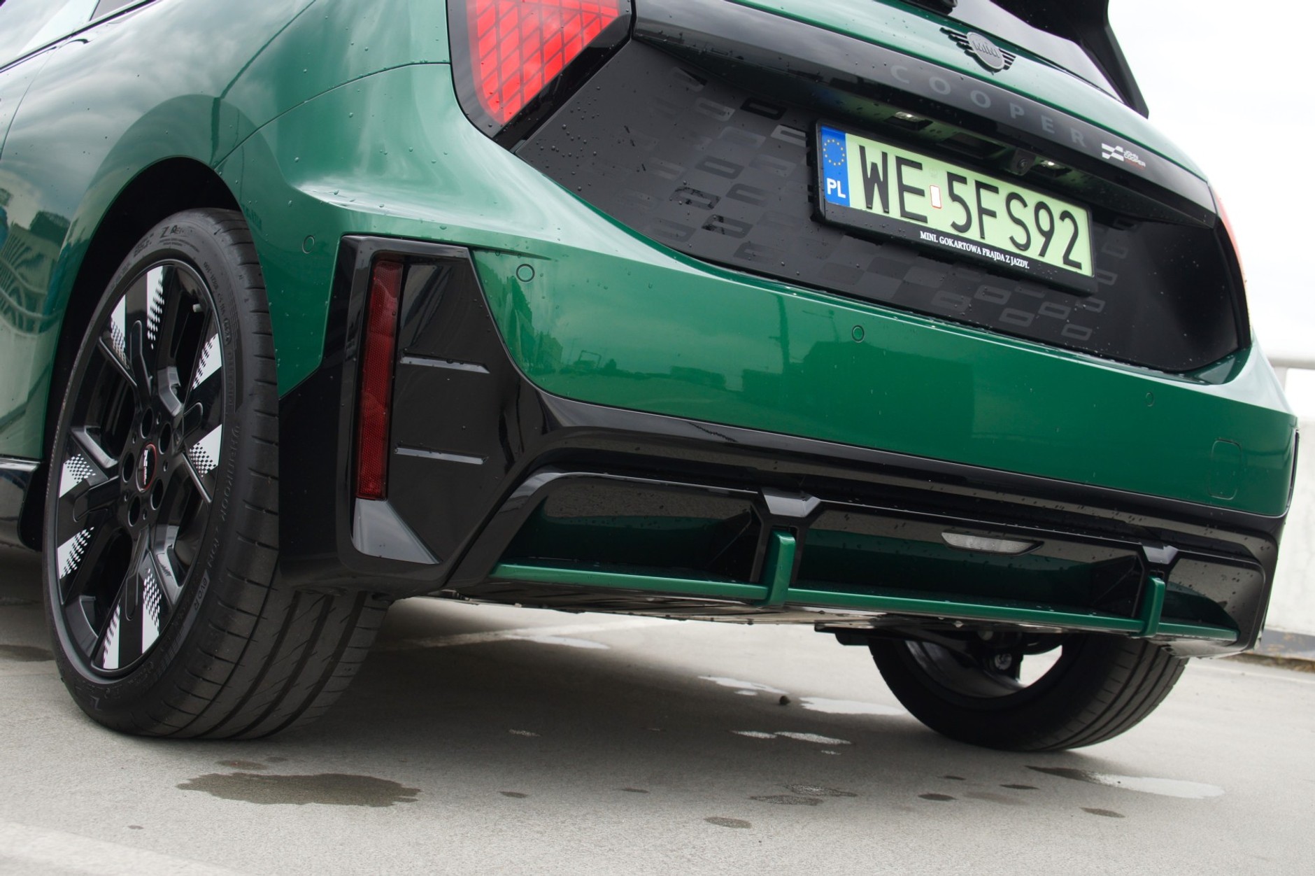 Mini John Cooper Works E (JCW)