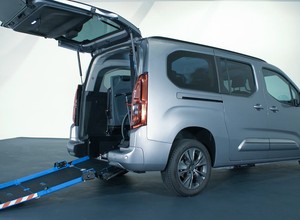Toyota Proace City Verso z zabudowami Gruau do transportu osób z niepełnosprawnościami za 42 tys. zł