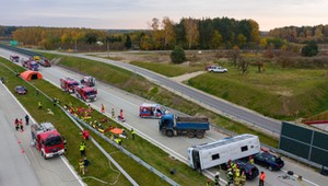 Gdzie się szkolą służby ratunkowe? Na nowych, nieotwartych drogach