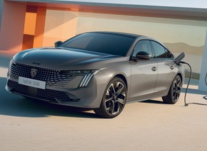 Nowy Peugeot 508. Po liftingu dostał jeszcze więcej "kłów"