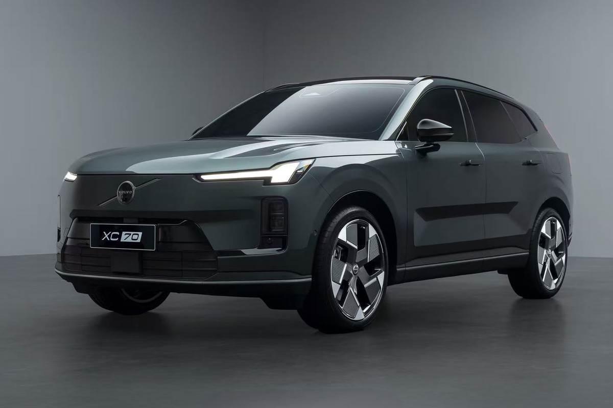 Nawet Chińczycy nie chcą tylko elektryków. Znamy dane hybrydowego Volvo XC70
