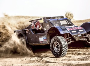 Sainz w nowym buggy na Dakar 2014