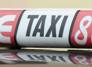 Protest taksówkarzy w Warszawie - może się zakorkować duża część miasta