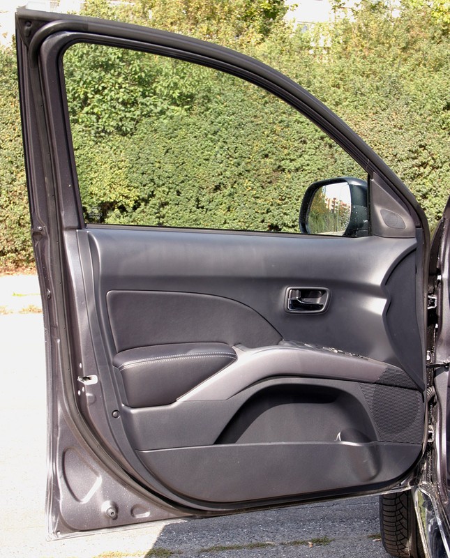 Citroën C-Crosser 2,2 HDI - spełnienie marzeń za 140 tys. zł
