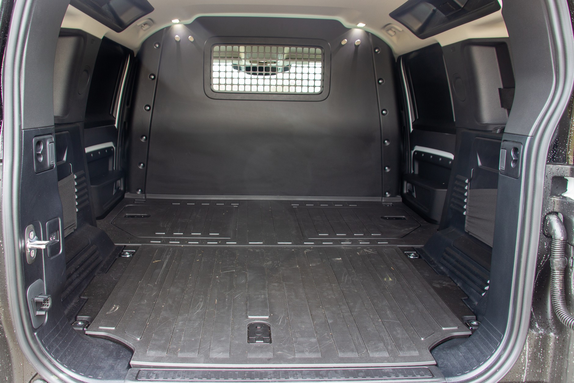 Land Rover Defender Hard Top