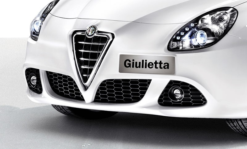Alfa Romeo Giulietta: wnętrze i nowe zdjęcia