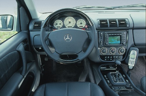 Porsche Ceyennne S kontra Mercedes ML 55 AMG i BMW X5 4.6is - strarcie terenówek dla bogatych