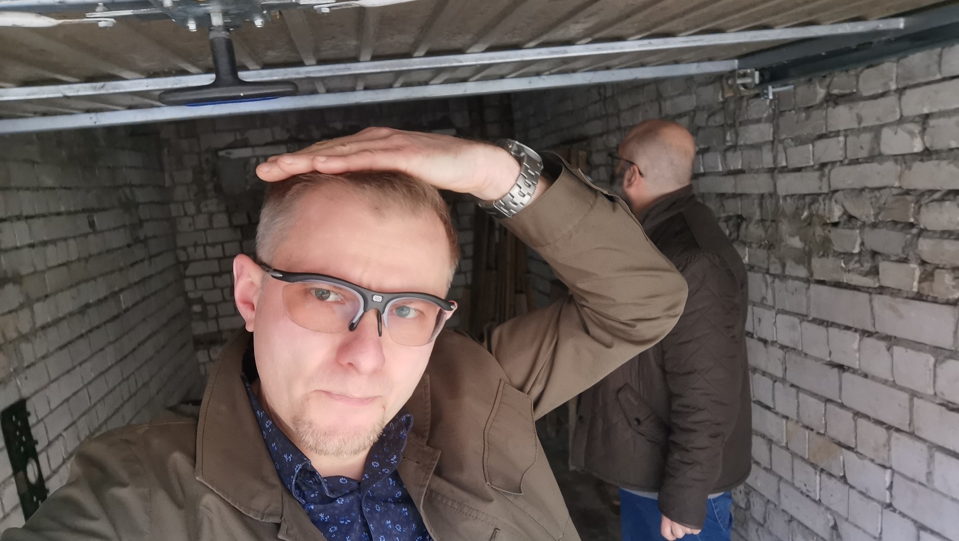 Jak na dzisiejsze standardy ten garaż jest o dobre 20 cm za niski