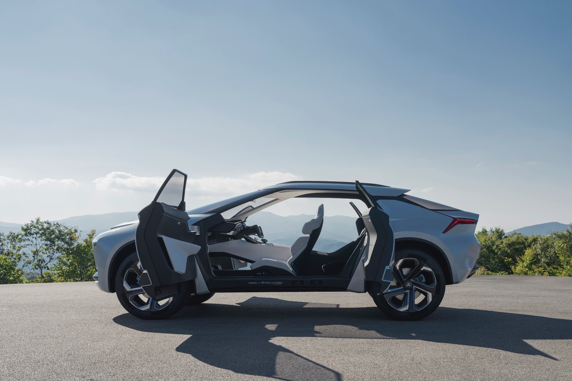 Mitsubishi E-Evolution Concept