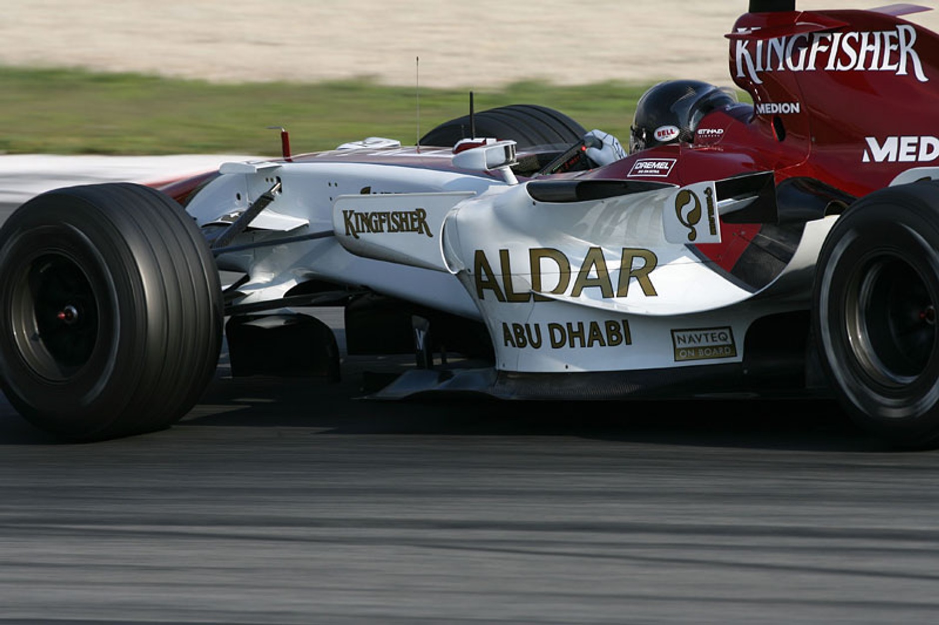 Formuła 1: Fernando Alonso pokazał klasę w Jerez (fotogaleria z testów)