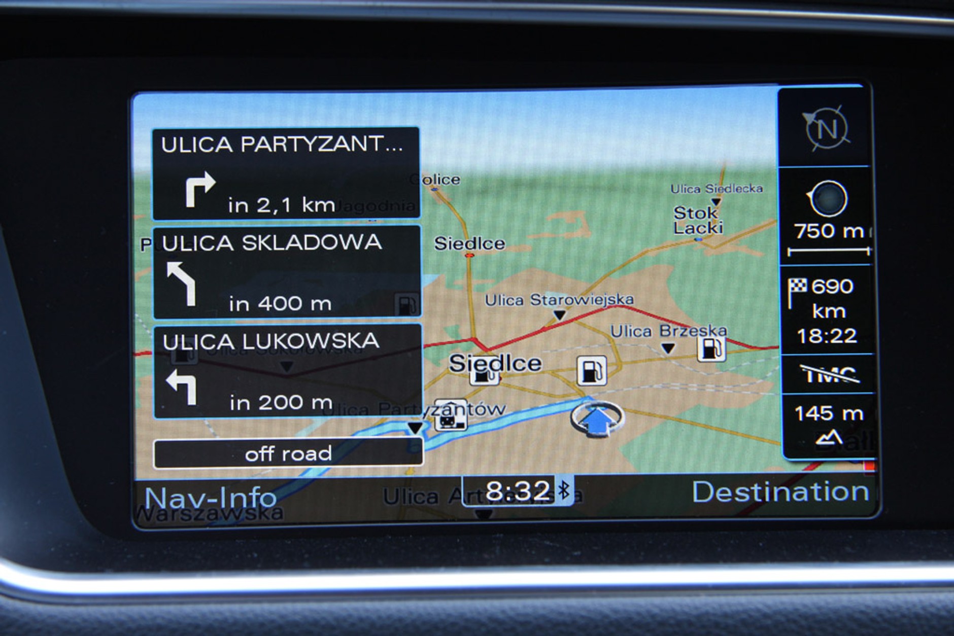 AutoMapa kontra fabryczne nawigacje, którym warto im zaufać