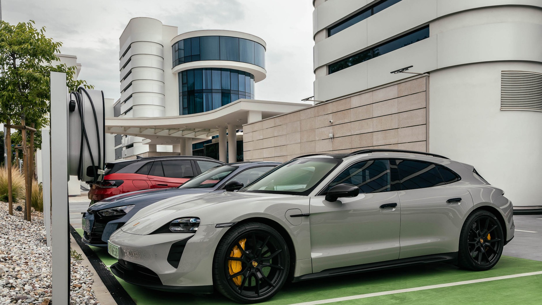 Podróż Porsche Taycanem i Audi e-tronem GT do Chorwacji