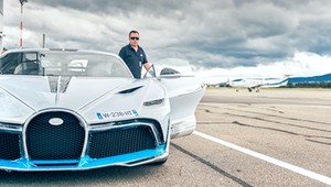 Jeździł niemal każdym egzemplarzem Bugatti. Na tym polega jego praca