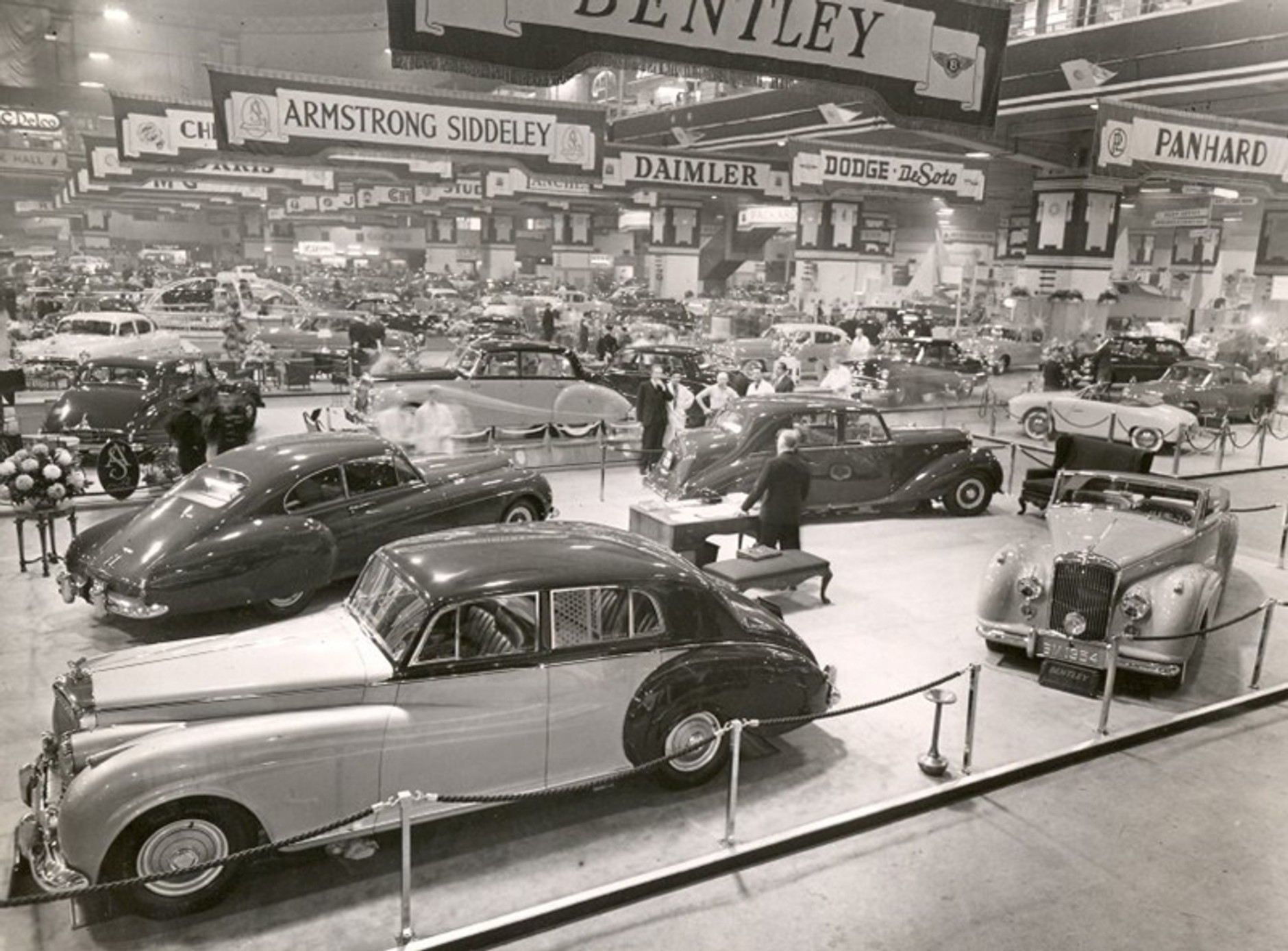 Piękne zdjęcia starych modeli Bentleya