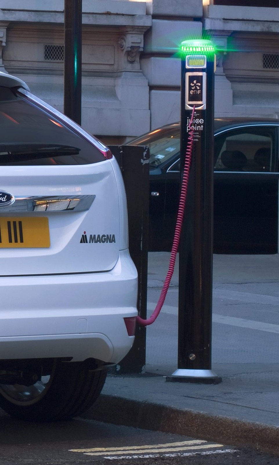 IAA Frankfurt 2009: Ford Focus BEV z zerową emisją