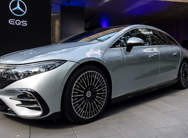 Mercedes EQS – elektryczny, luksusowy, futurystyczny