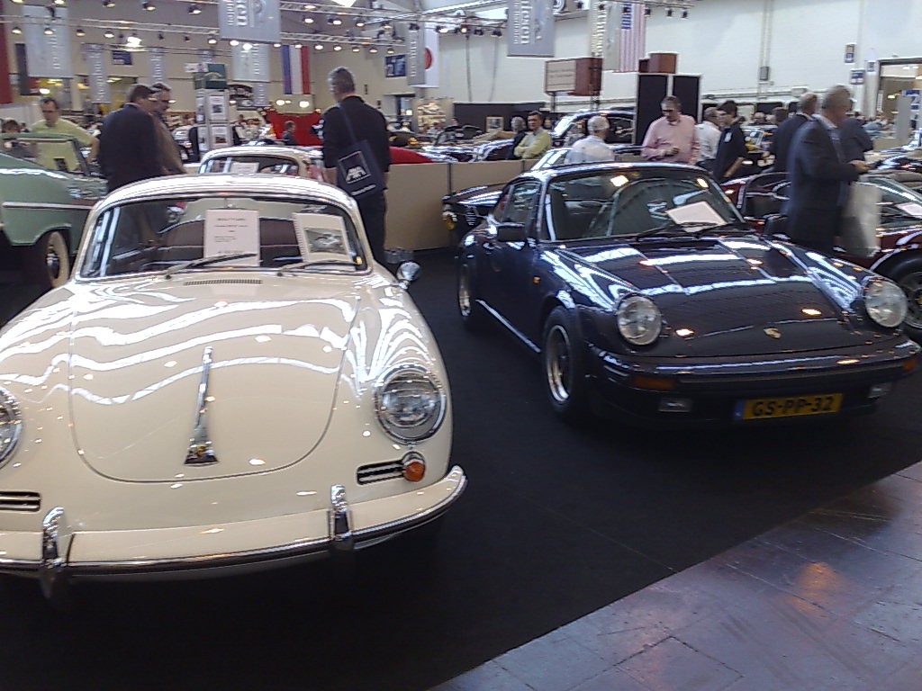 Techno-Classica Essen – oldtimery na salonie