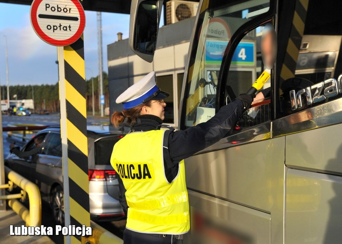 Kontrola trzeźwości na A2 i S3