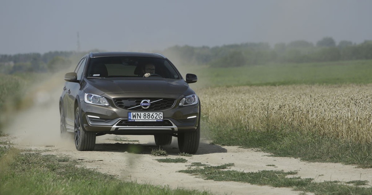 Za ładne na dziurawe drogi - test Volvo V60 Cross Country