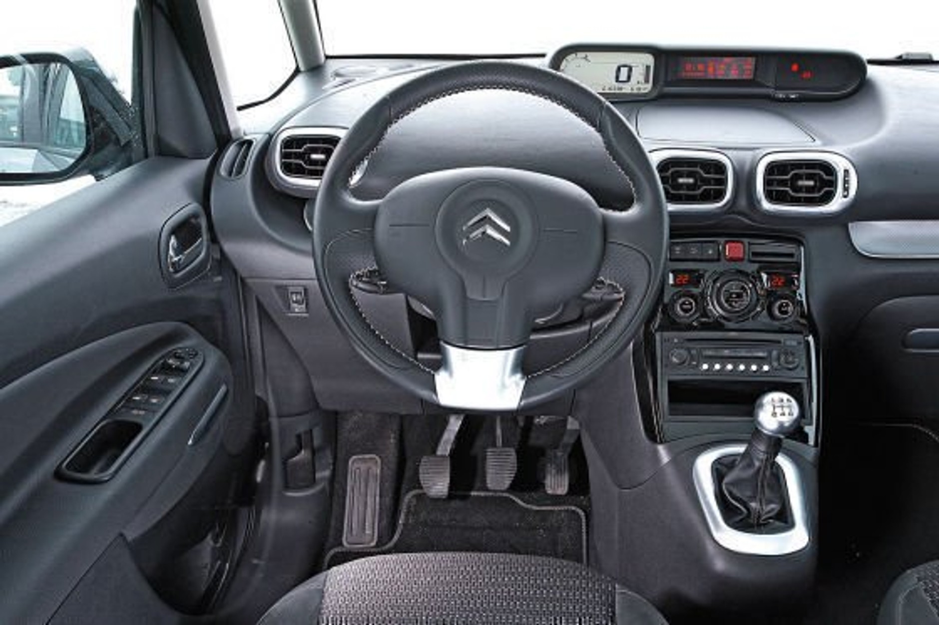 Kia Venga kontra reszta świata