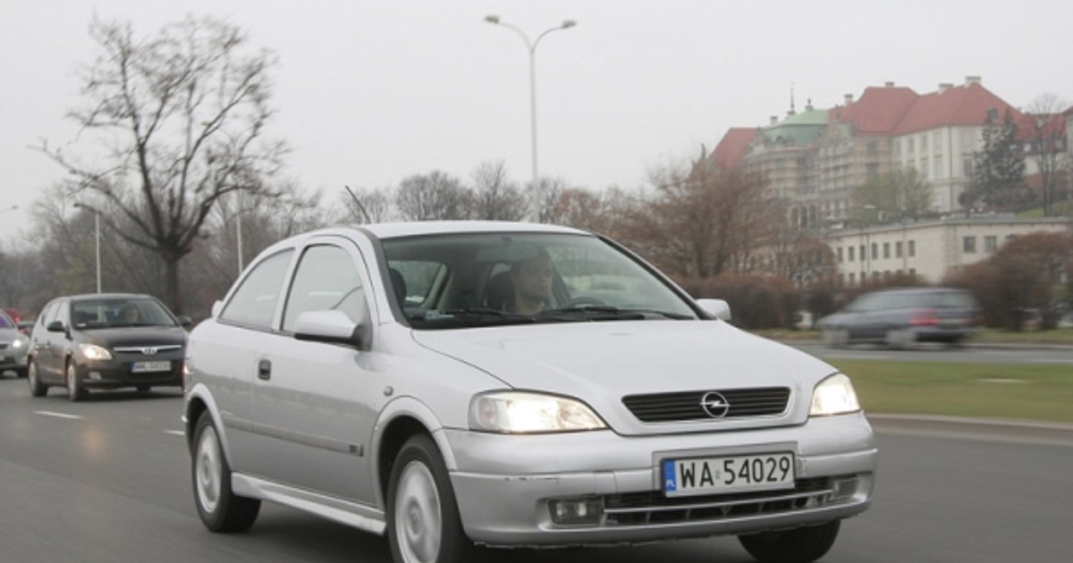 Opel Astra II