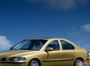 Volvo S60 T5 - Moc, styl, prestiż