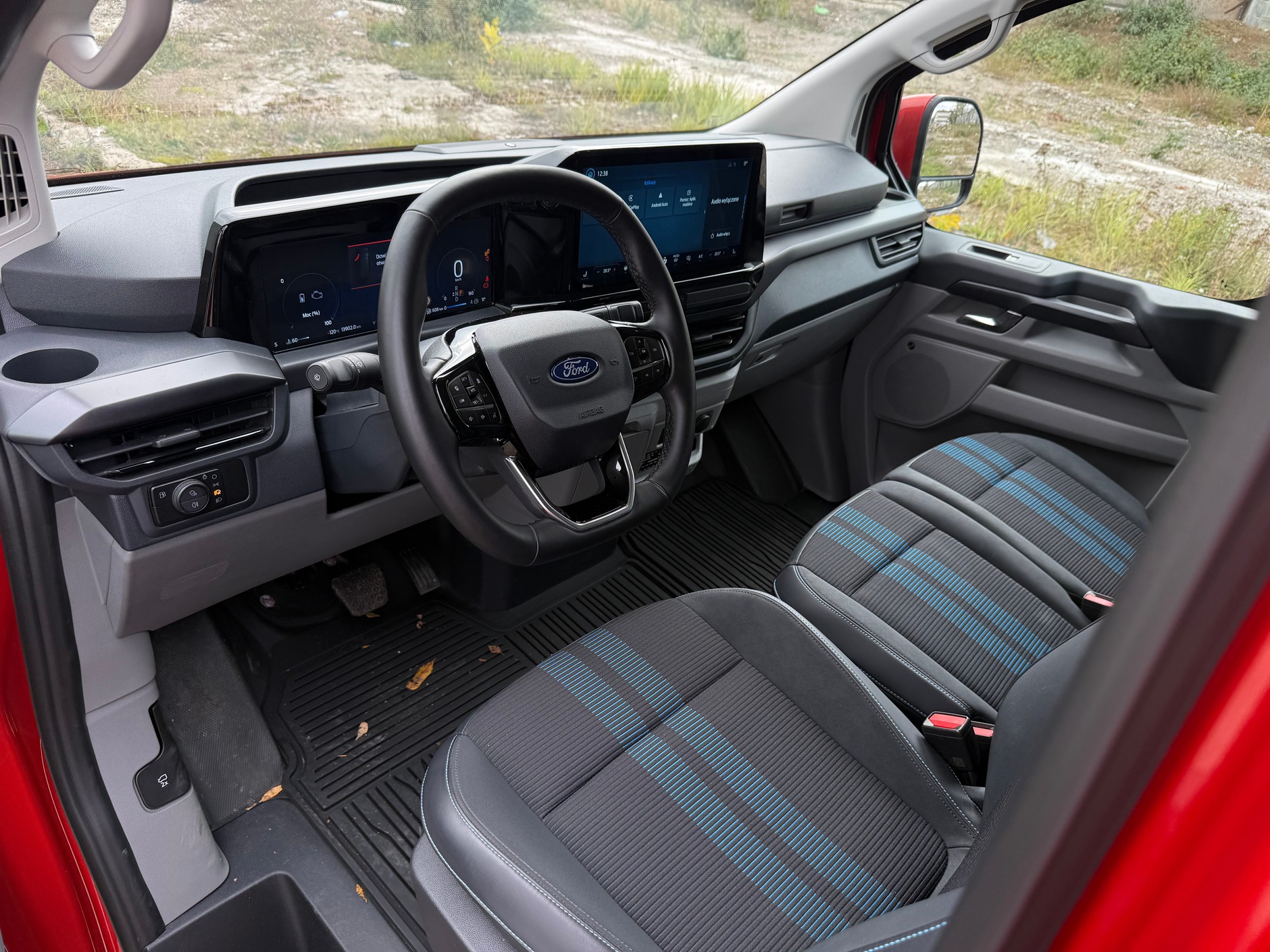 Ford Transit Custom plug-in