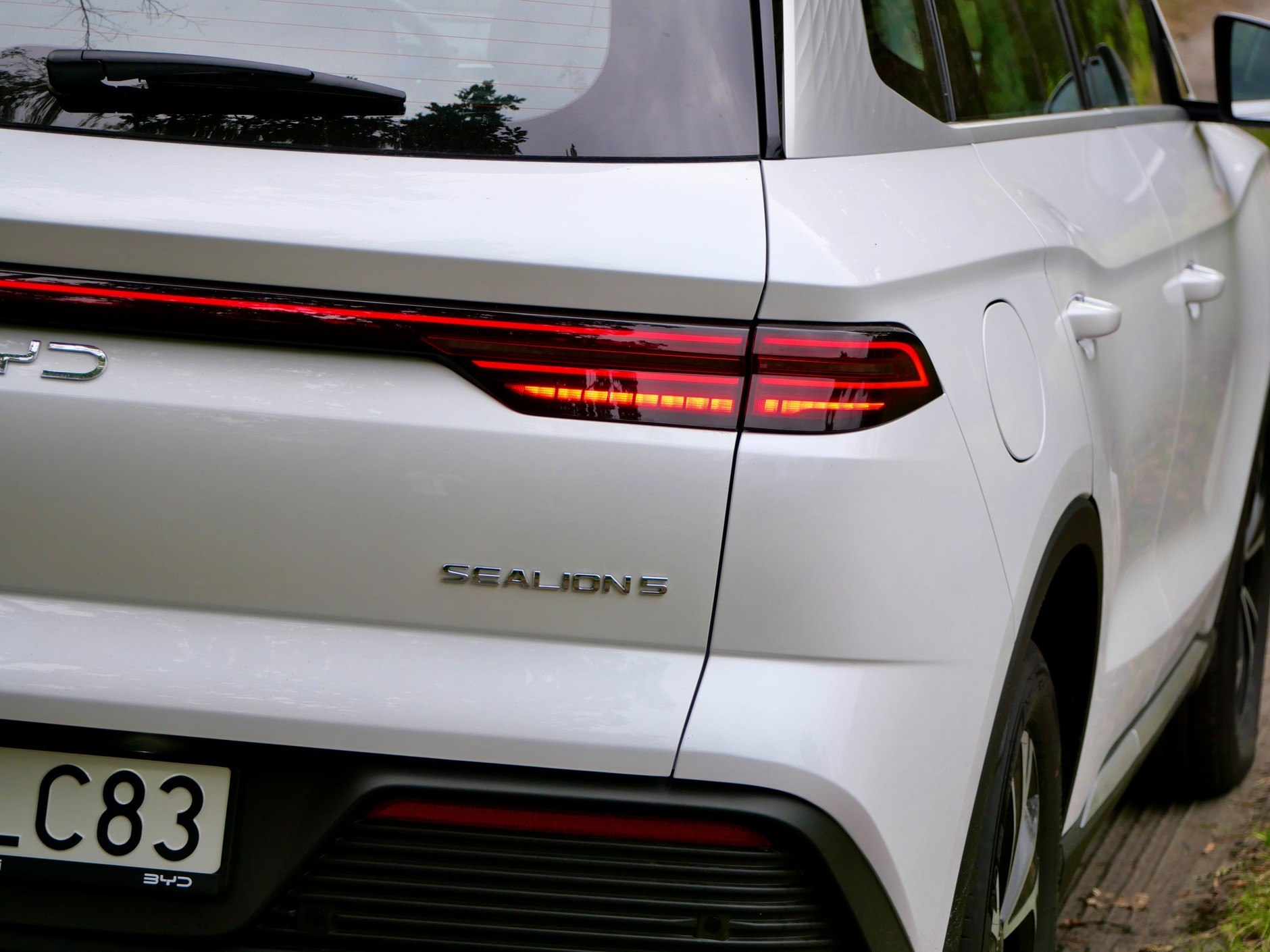 BYD Sealion 5