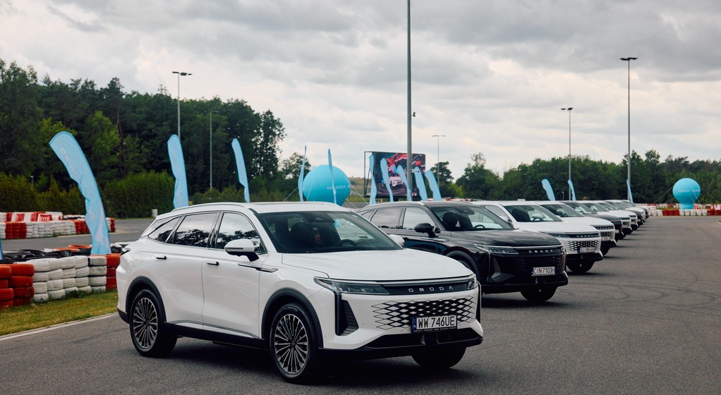 Omoda 9 Super Hybrid. Pierwsza jazda w Polsce