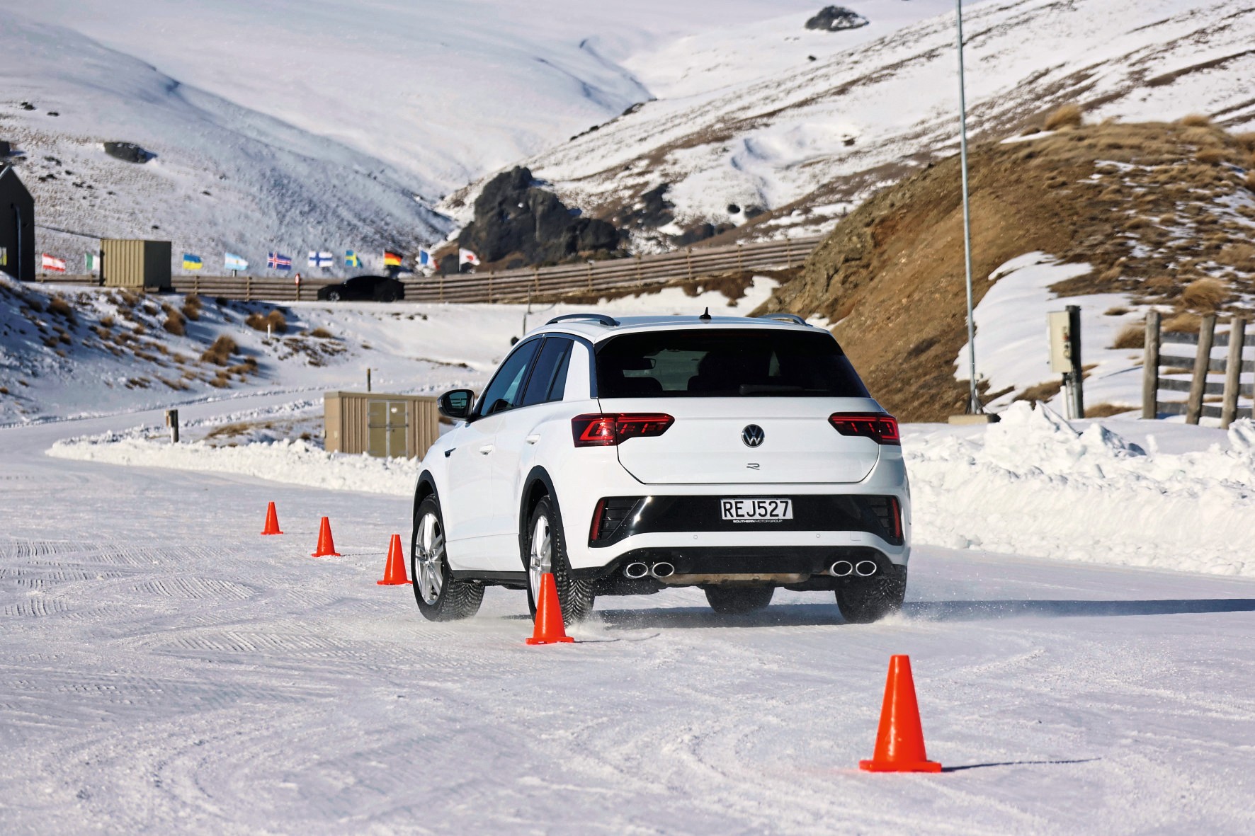 Test opon całorocznych do mocnych SUV–ów