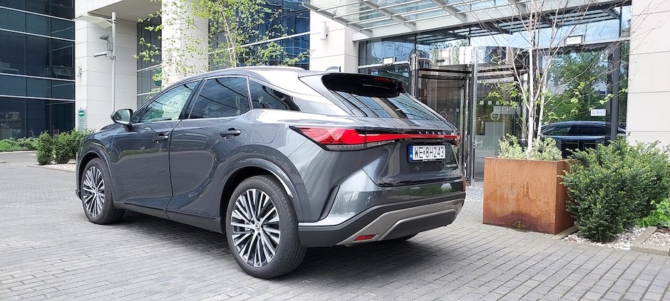 Lexus RX 450h+